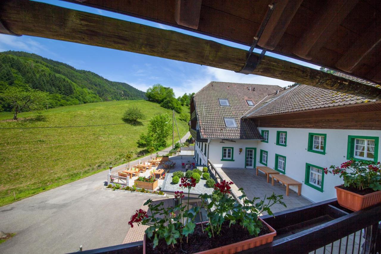 Landhaus Langeck Hotel Münstertal Buitenkant foto